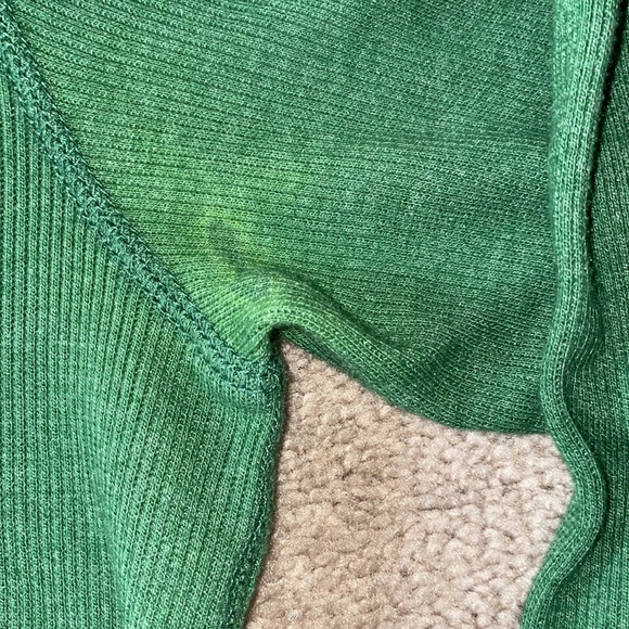 American Eagle Outfitters shirt/sweater. - Picture 4 of 6